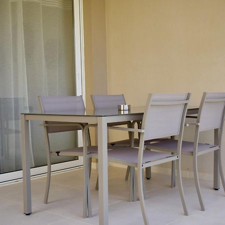Resitour - Aphrodite Beachfront Pirgos Psilonerou Cameră foto